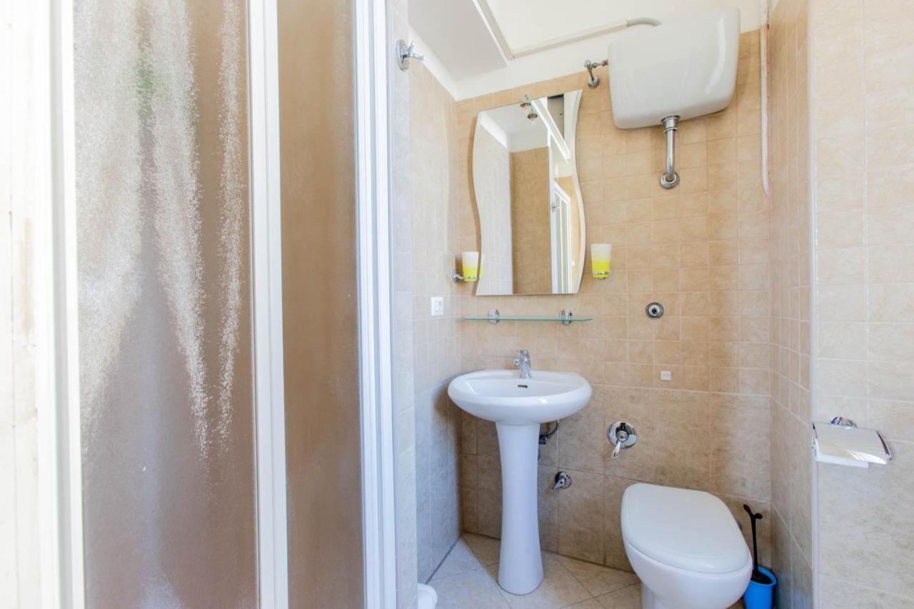Flower Guesthouse Ρώμη Εξωτερικό φωτογραφία